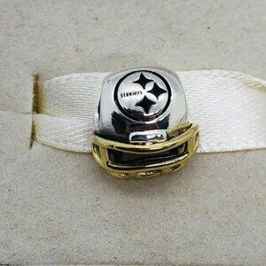 🧜🏾‍♀️🎀Pandora NFL Pittsburgh Steelers Football Helmet Charm